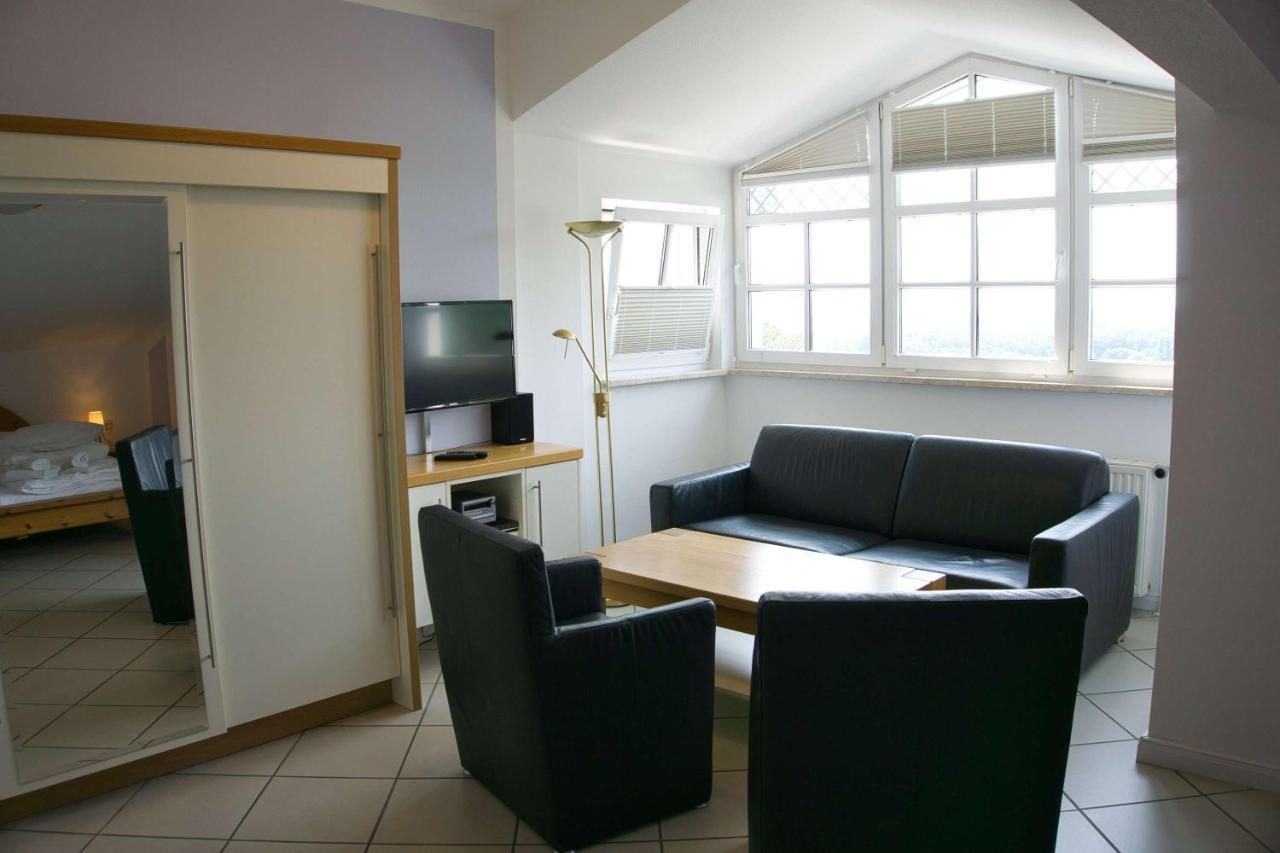 Fewo Mit Meerblick, Gratis Nutzung Vom Ahoi Erlebnisbad Und Sauna In Sellin - Haus Blick Zur See Fewo 11 Goehren  Exterior foto